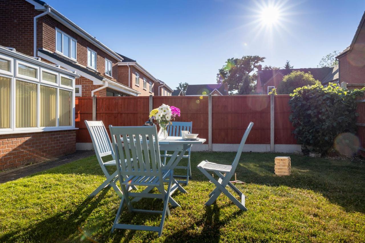Fair View - Off Street Parking And Garden Villa Shrewsbury Exteriör bild